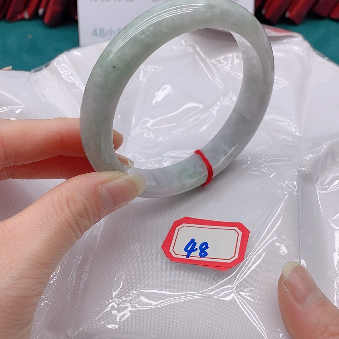 翡翠手镯未镶嵌@*o4888888888