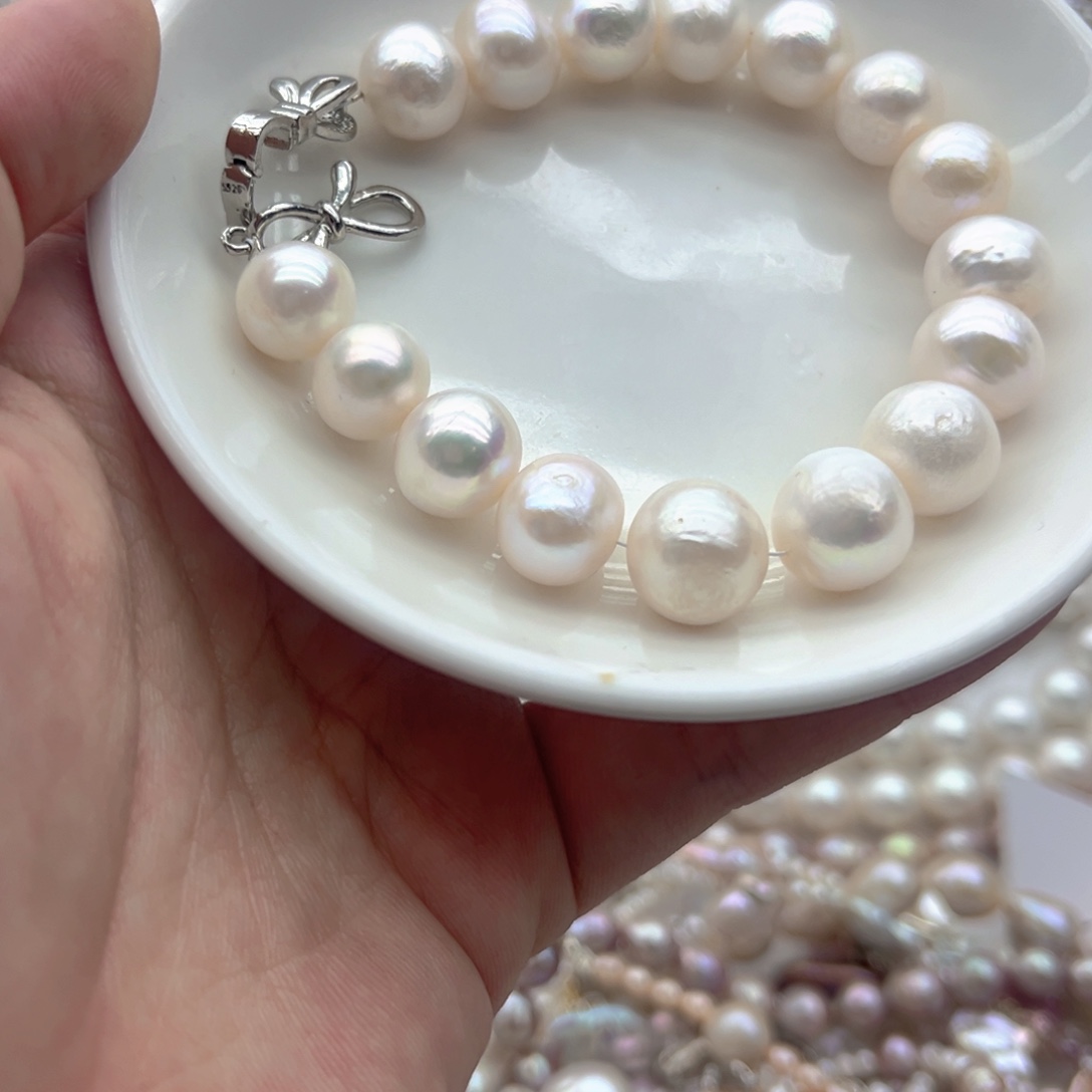 未镶嵌颈饰淡水珍珠