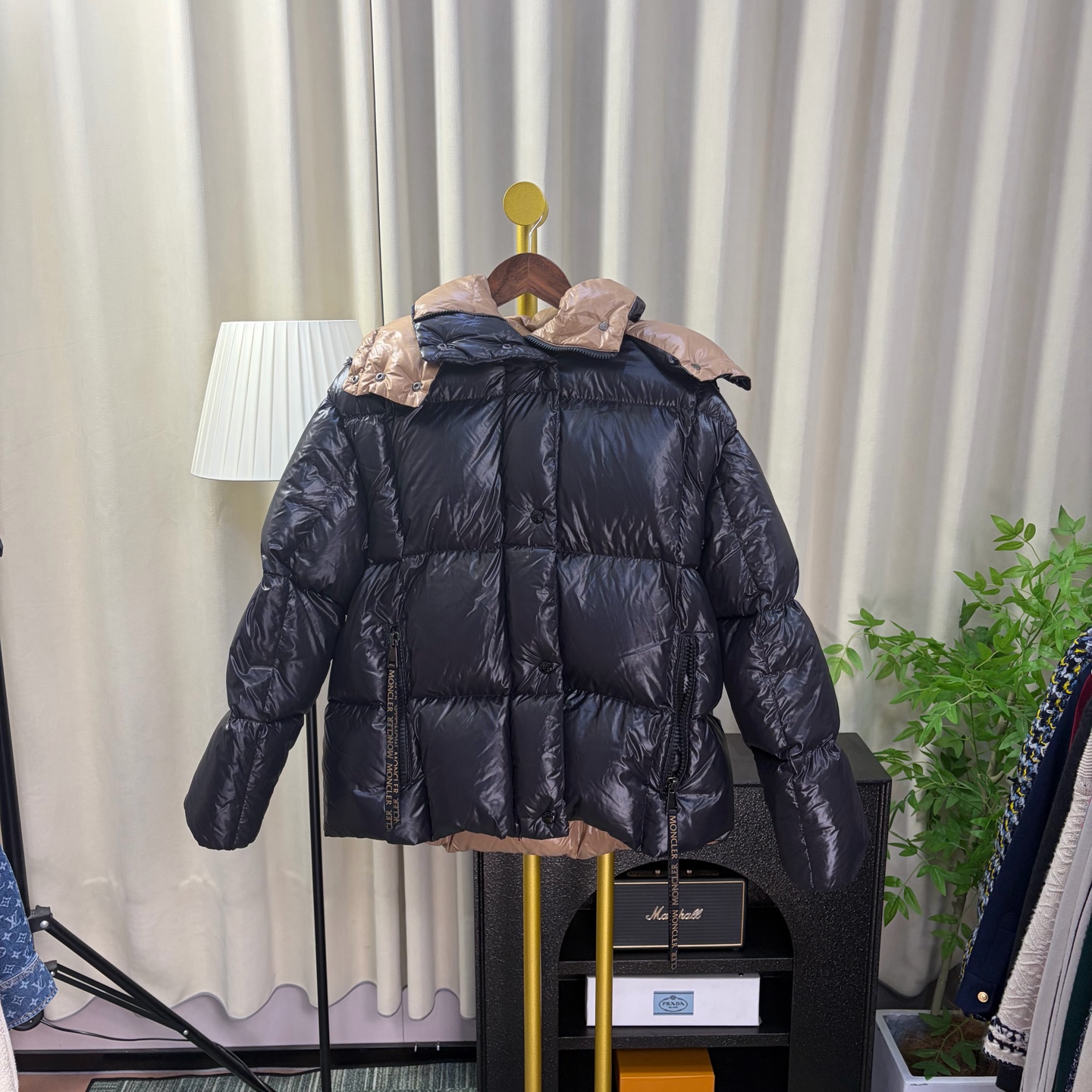 99新 MONCLER  parana黑金羽绒服 2码/99新