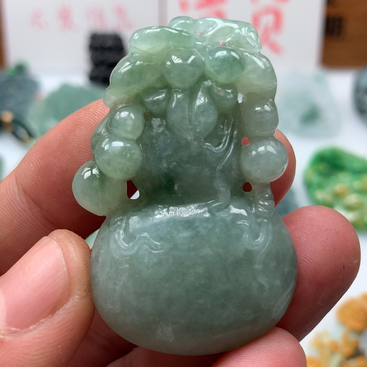 翡翠颈饰未镶嵌保真天然A货翡翠