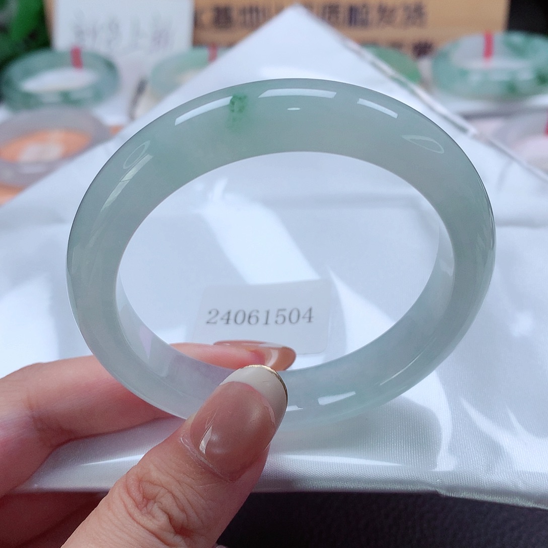 未镶嵌手镯翡翠天然a货翡翠