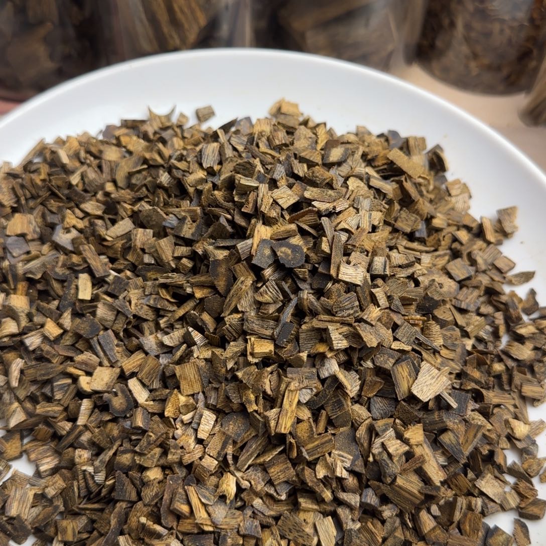 知***…沉香碎屑沉香乌身树丁留疤料202克