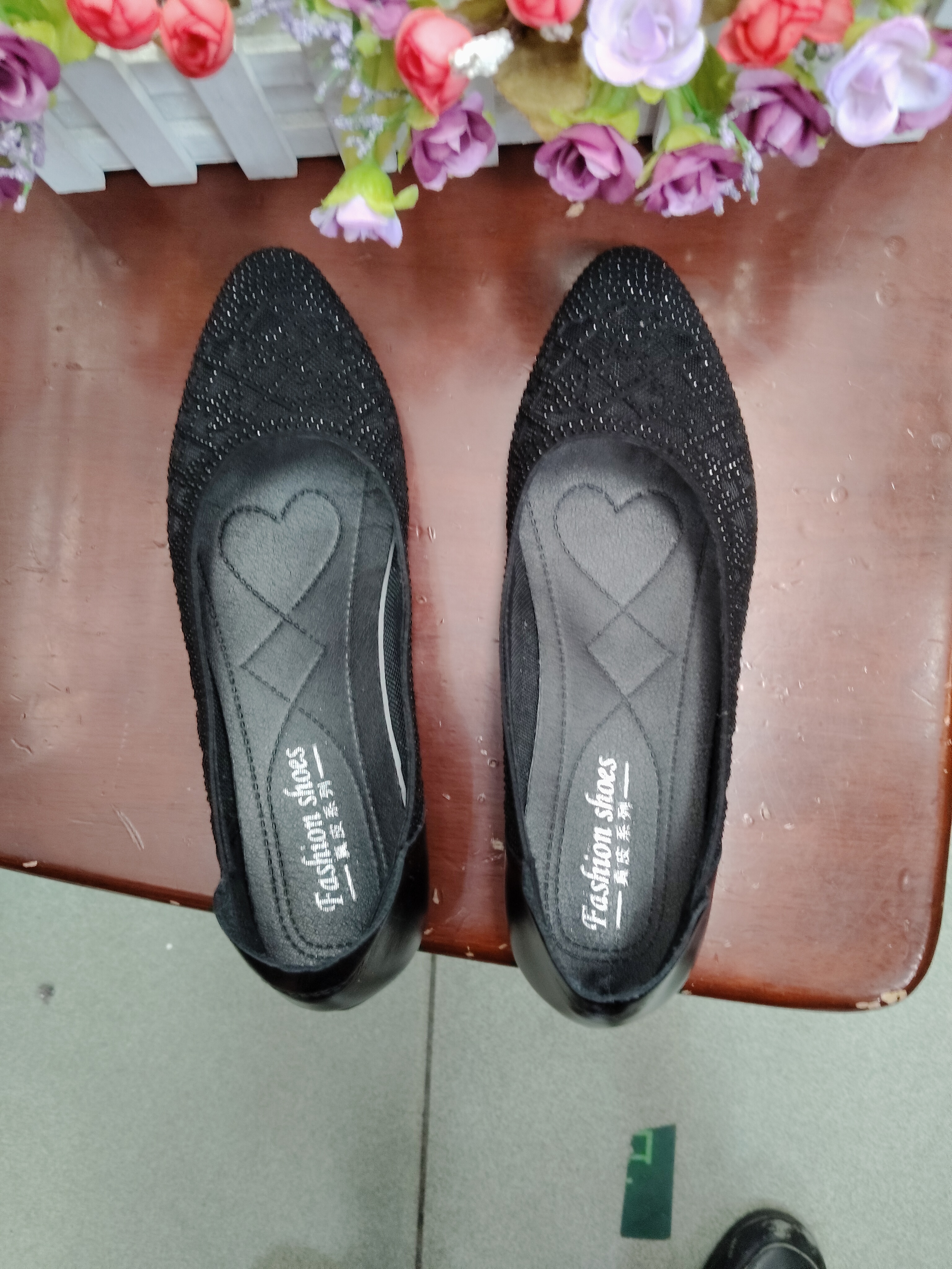 牛皮镂空休闲浅口网鞋，软底软帮，舒实透气