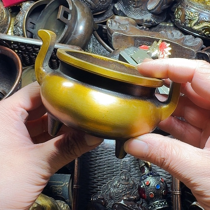铜器摆件收收藏藏