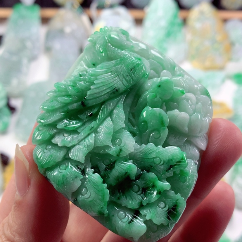 【闪购商品】翡翠吊坠(不含链)未镶嵌