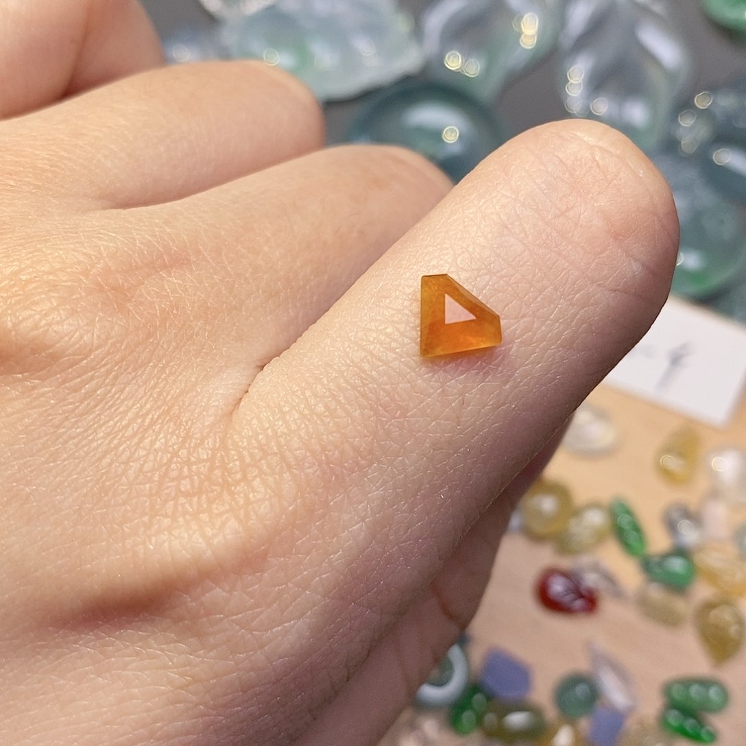 定制翡翠未镶嵌翡翠