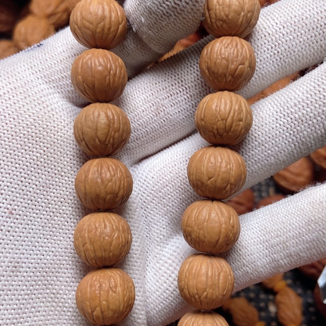 文玩核桃吊坠猴头土豪