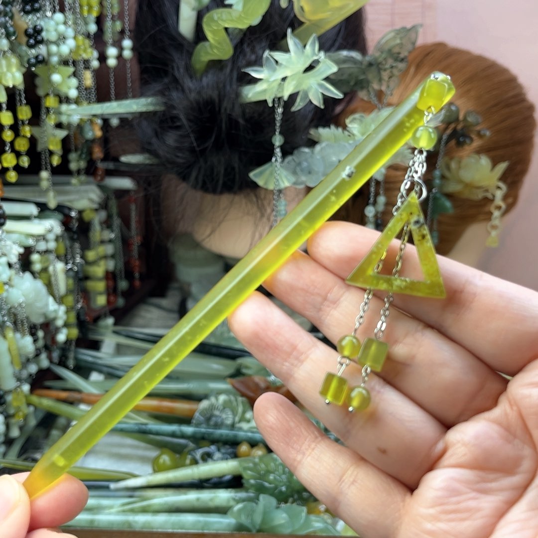 蛇纹石玉发饰未镶嵌长度17厘米左右