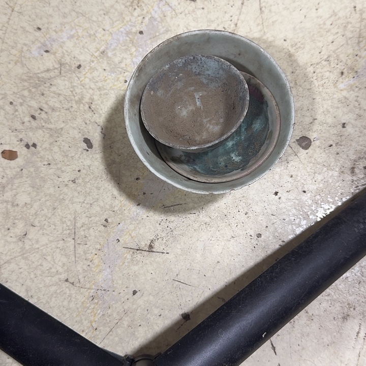 盐***落陶摆件攀登高峰艺术瓷器