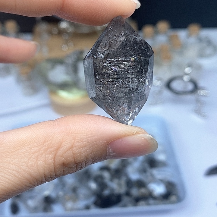 水晶颈饰未镶嵌糖心彩虹冰晶