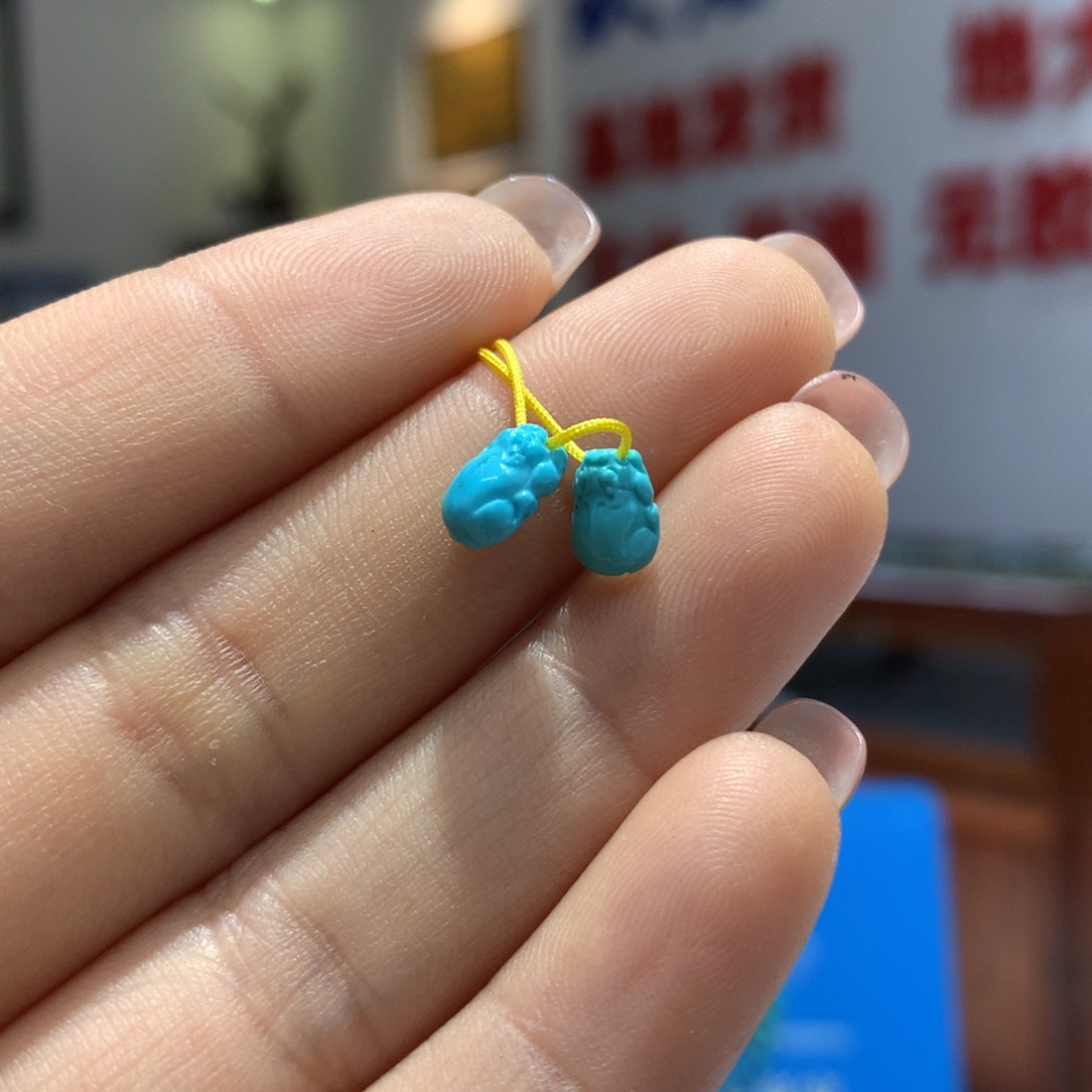 绿松石配饰未镶嵌