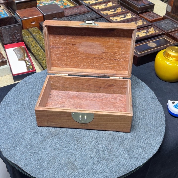 紫檀木类成套家具