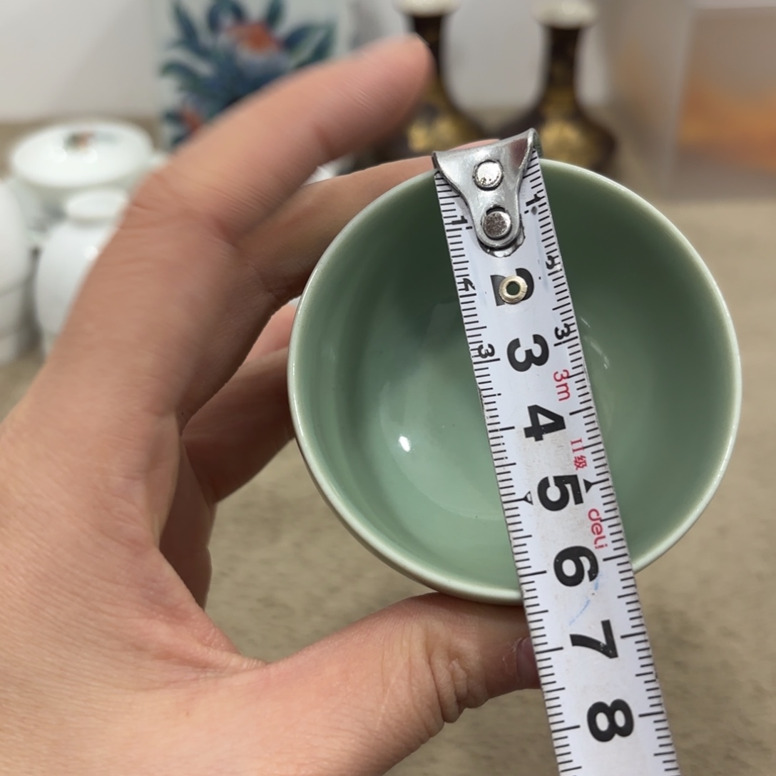 瓷片非常好看漂亮的物品 