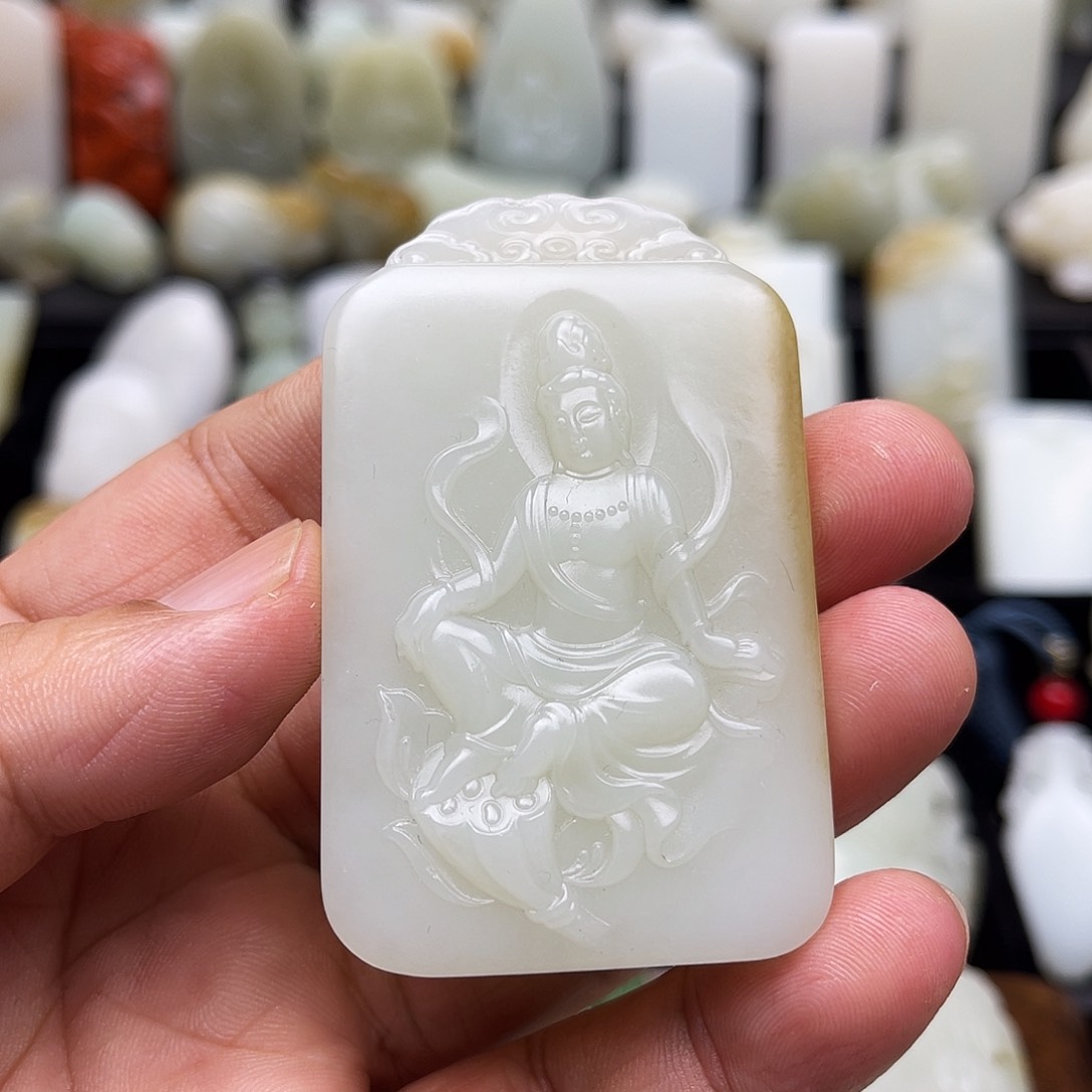 和田玉颈饰未镶嵌