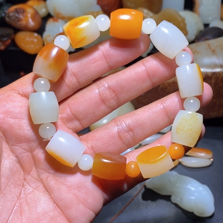 和田玉16-15直切桶珠手串未镶嵌