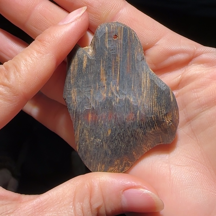 沉香吊坠海南老白棋沉水吊坠13.9克