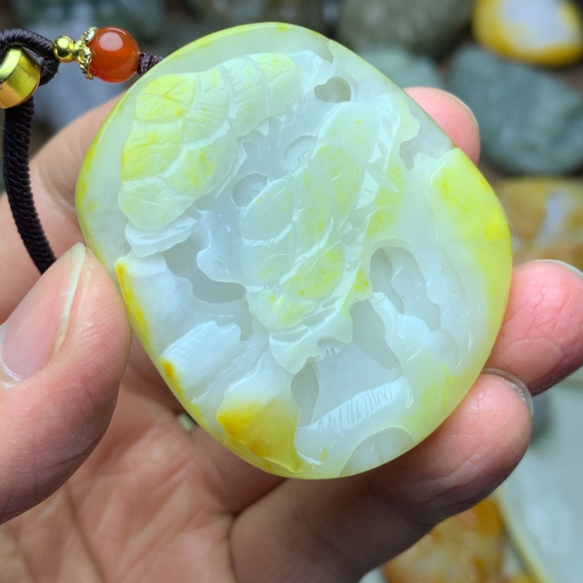 【闪购商品】颈饰未镶嵌和田玉