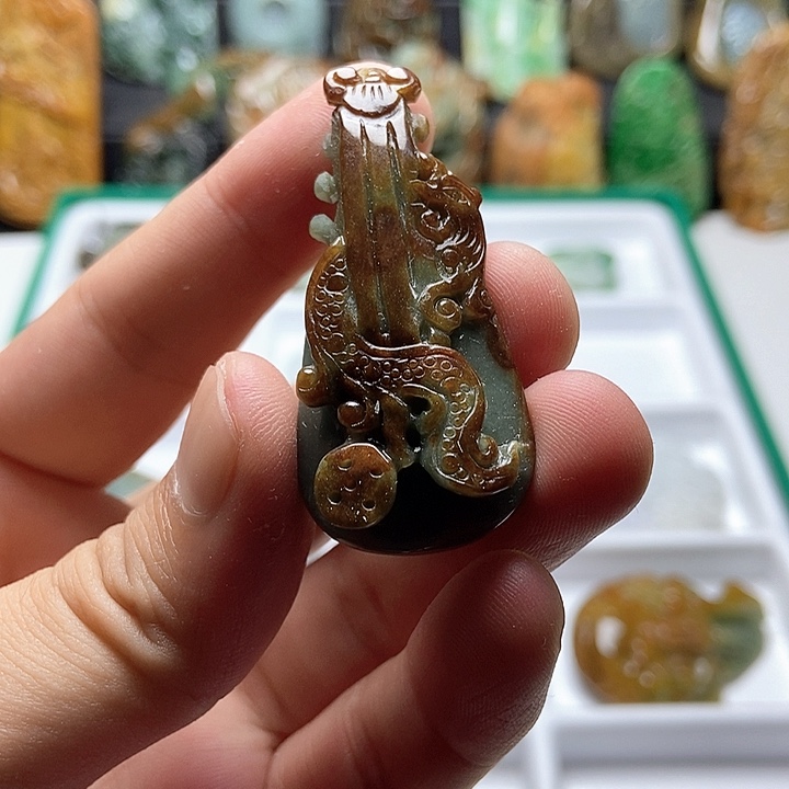 翡翠未镶嵌颈饰翡翠a货