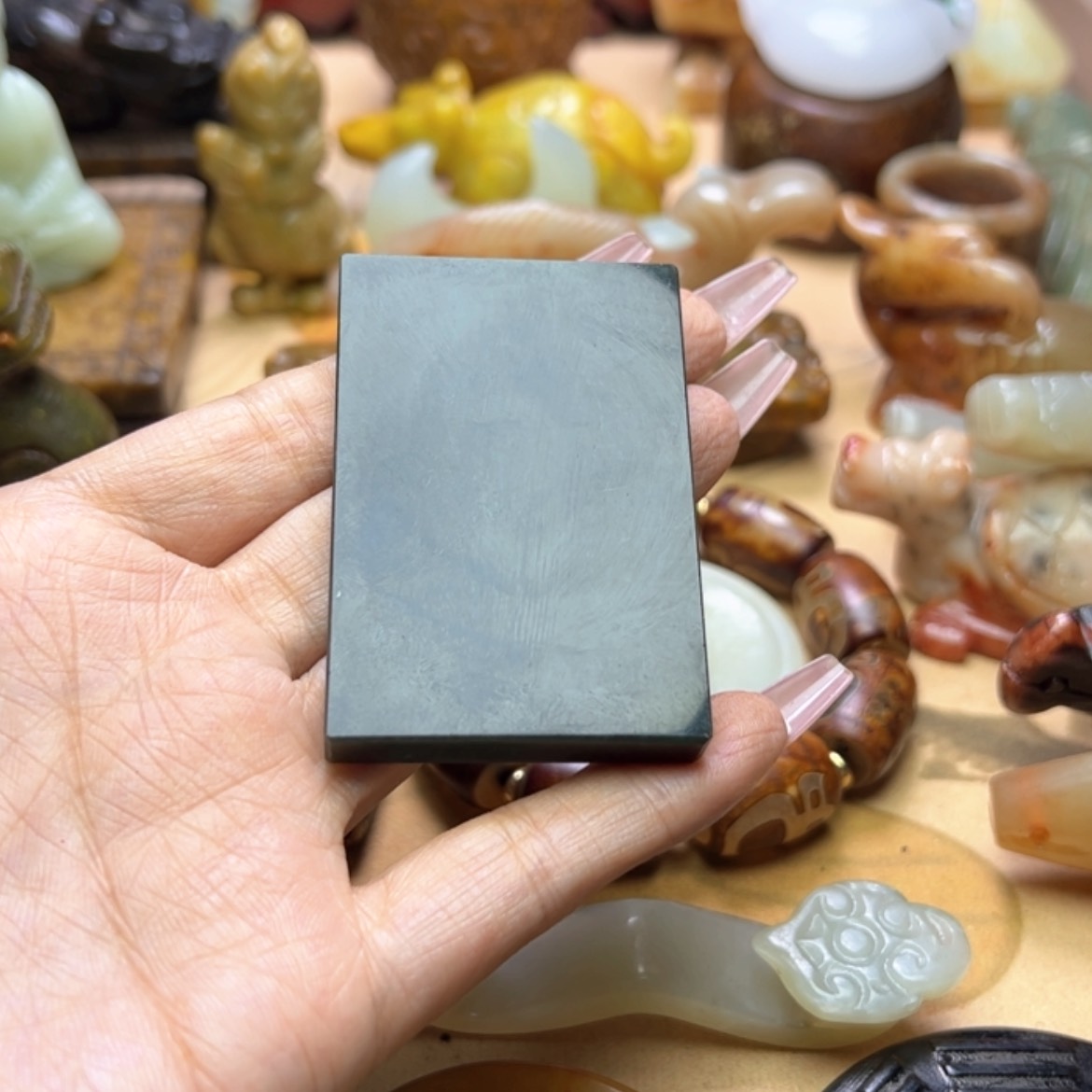 【闪购商品】蛇纹石玉颈饰未镶嵌