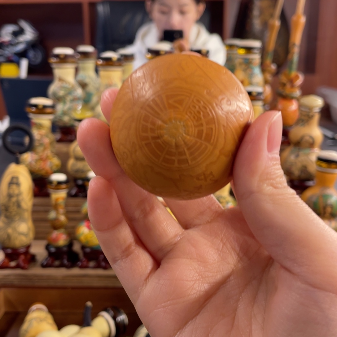 仅***已大叶紫檀（黑酸枝木类）