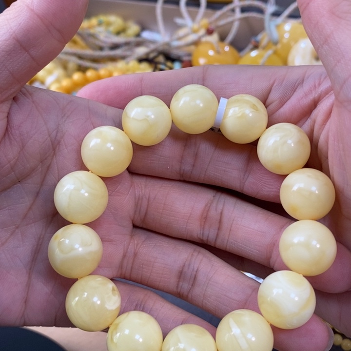 未镶嵌琥珀裸石单圈