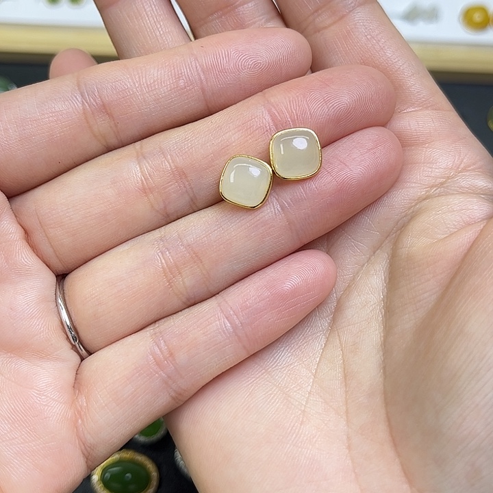 和田玉银S925镶嵌耳饰