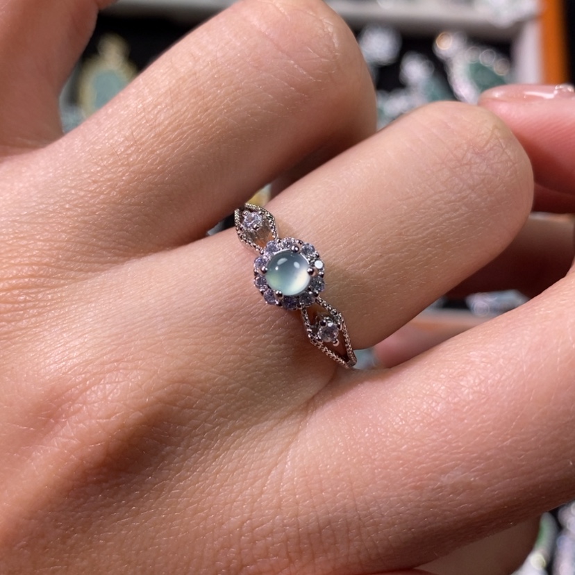 【闪购商品】翡翠颈饰未镶嵌天然