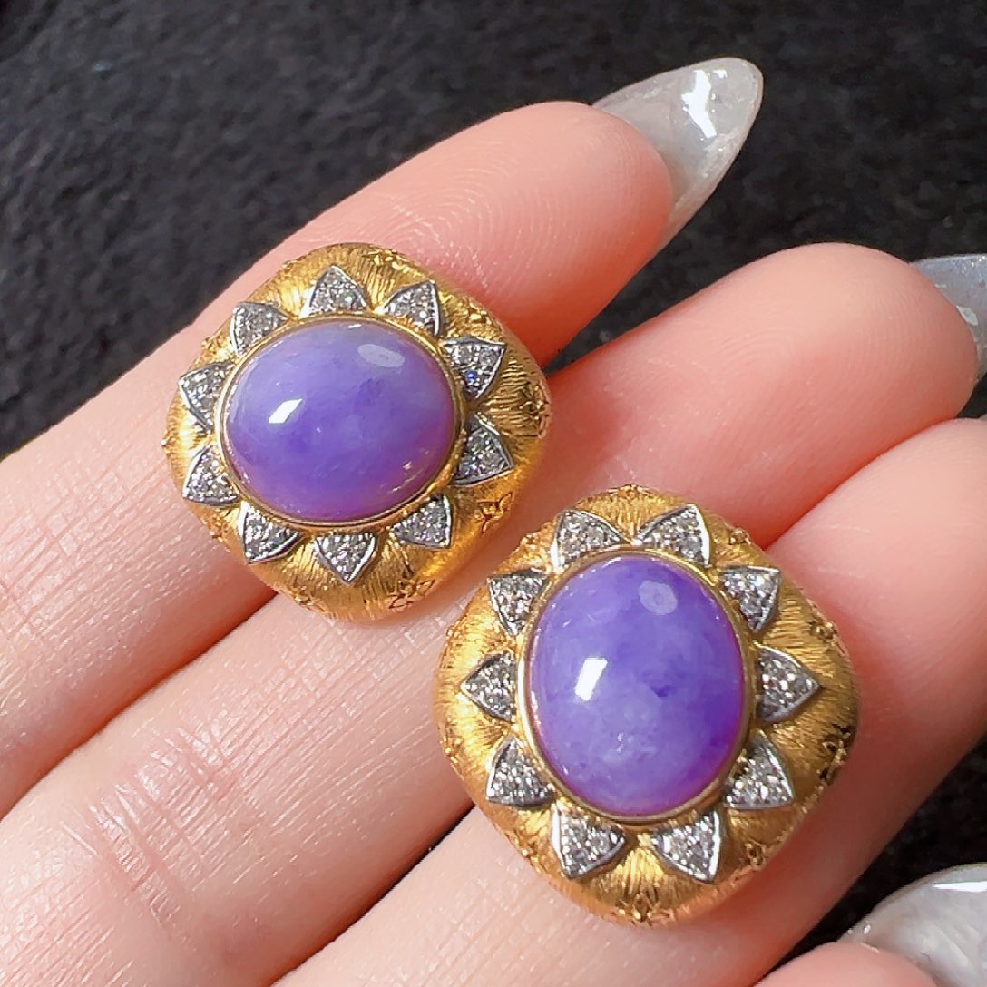 翡翠耳饰18K金镶嵌签收后24小时鉴赏期，过时不退