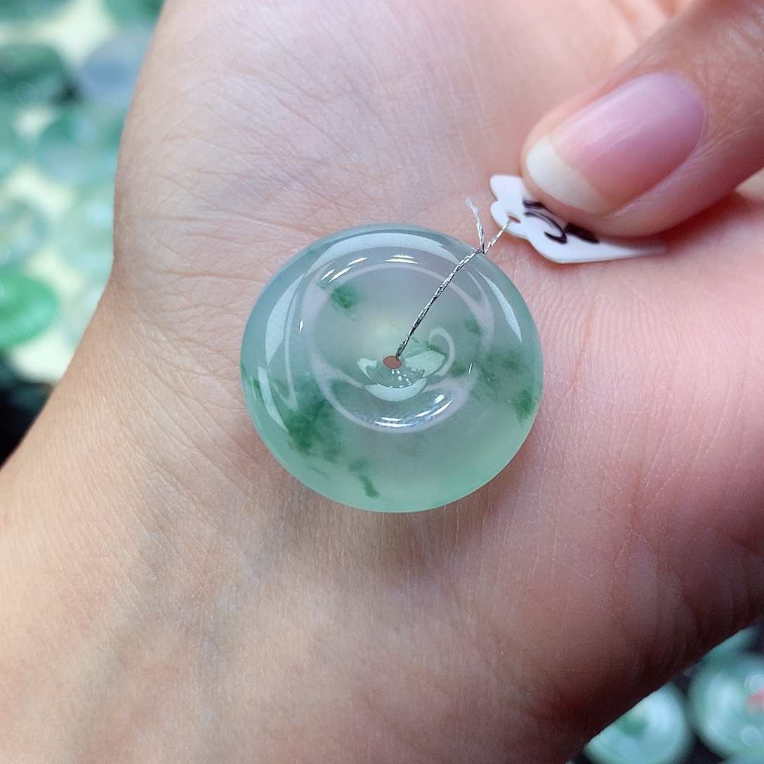 翡翠颈饰未镶嵌37尺寸22-6.3