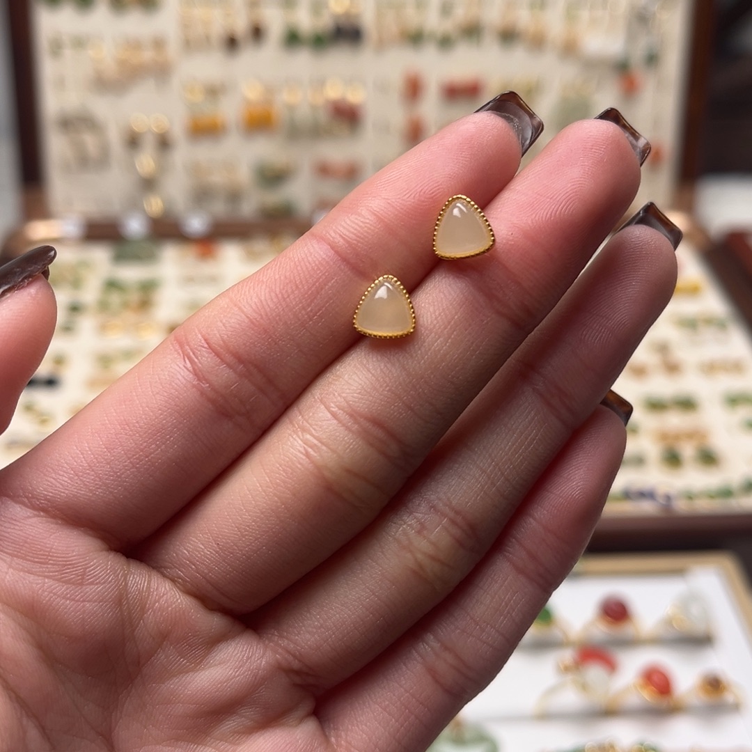 和田玉银S925镀金镶嵌耳坠