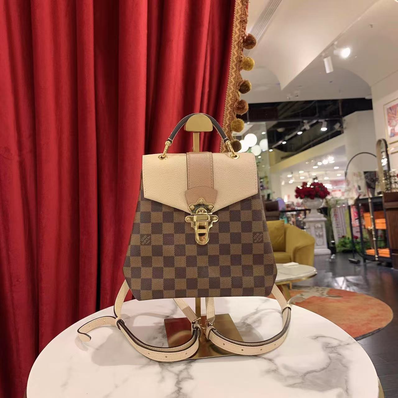 95新 LouisVuitton/路易威登 GGSclapton双肩包 90633241