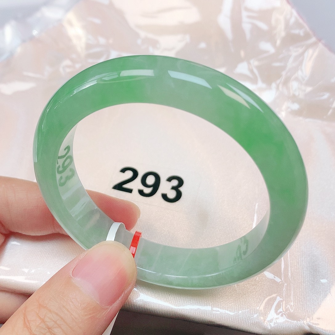 翡翠手镯未镶嵌抖音293