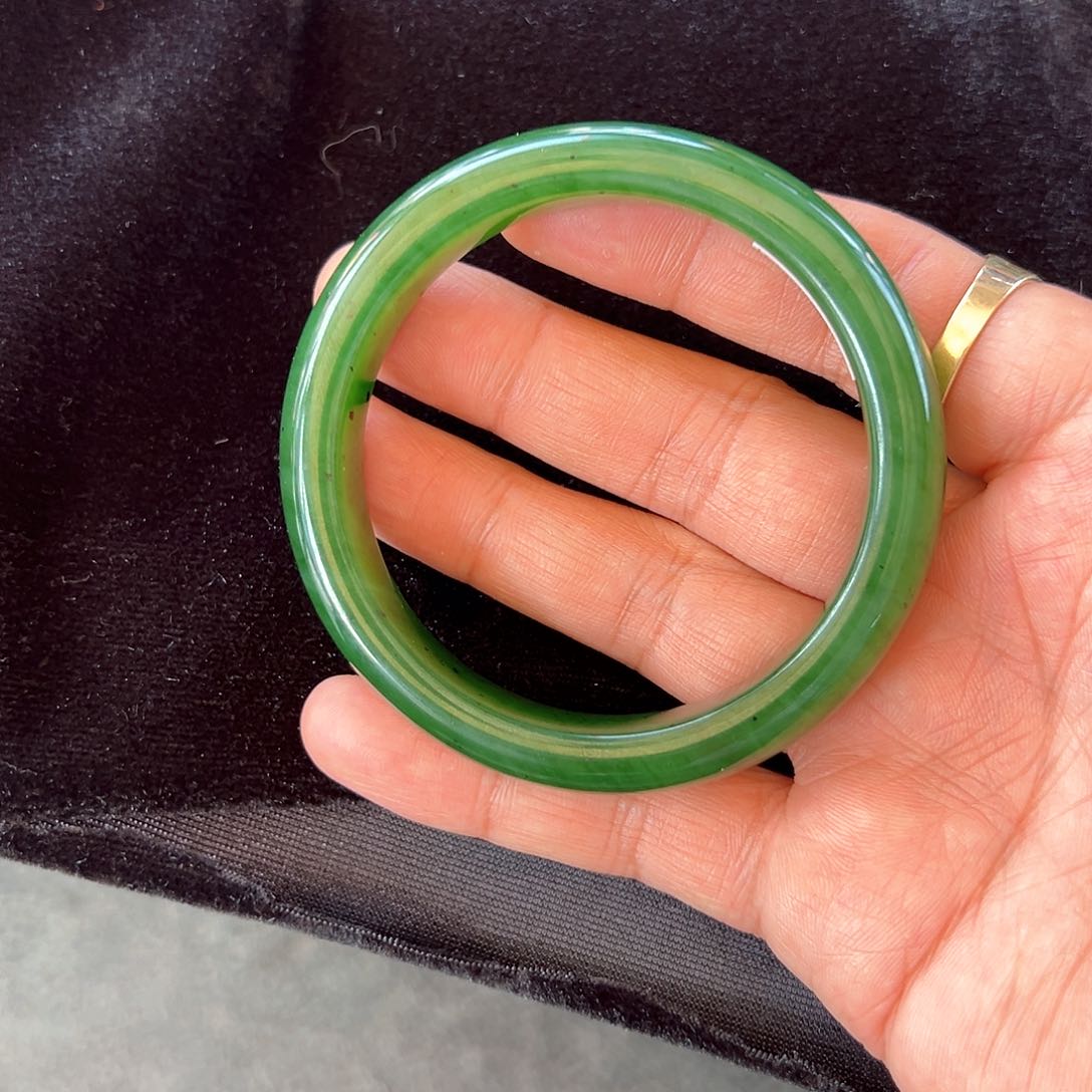 和田玉（碧玉）手镯未镶嵌正品俄罗斯乌兰乌德辣绿牛货巨漏