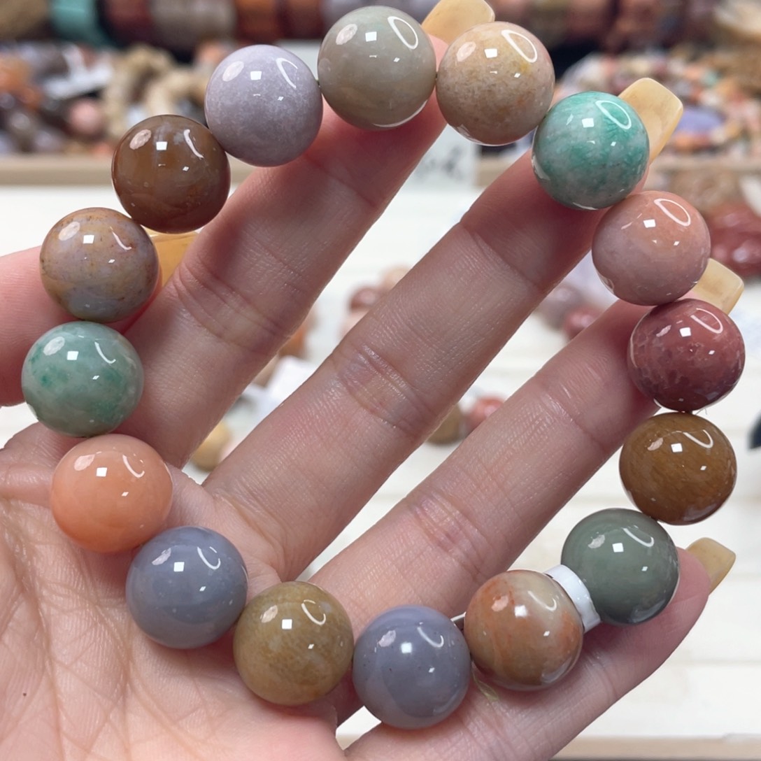 未镶嵌手串硅化珊瑚（珊瑚玉）向**?179