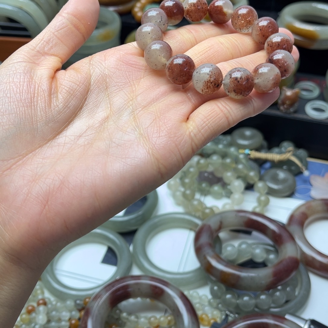 石英质玉未镶嵌手镯