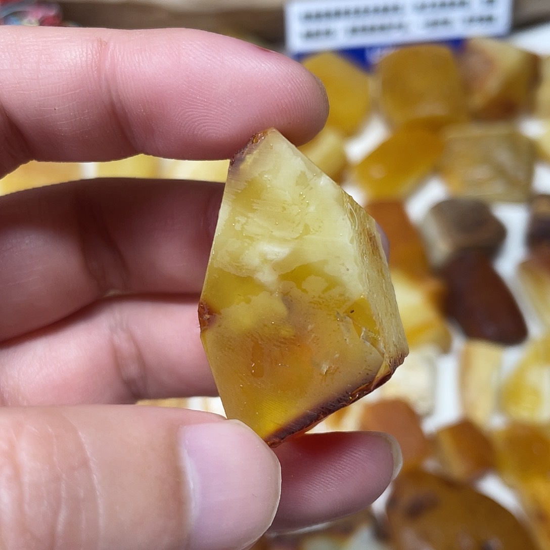 定制琥珀未镶嵌原矿琥珀