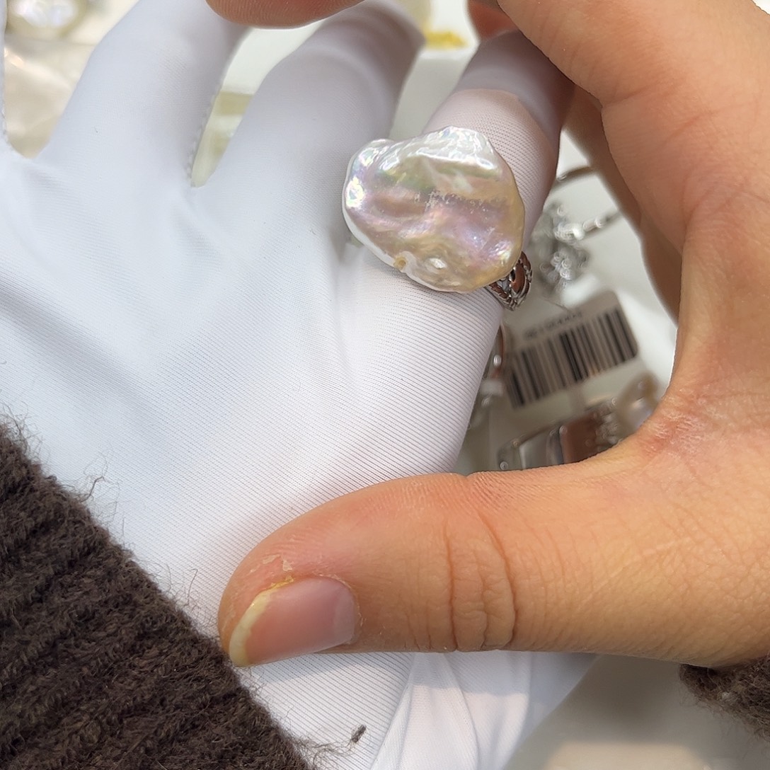 淡水珍珠合金耳饰