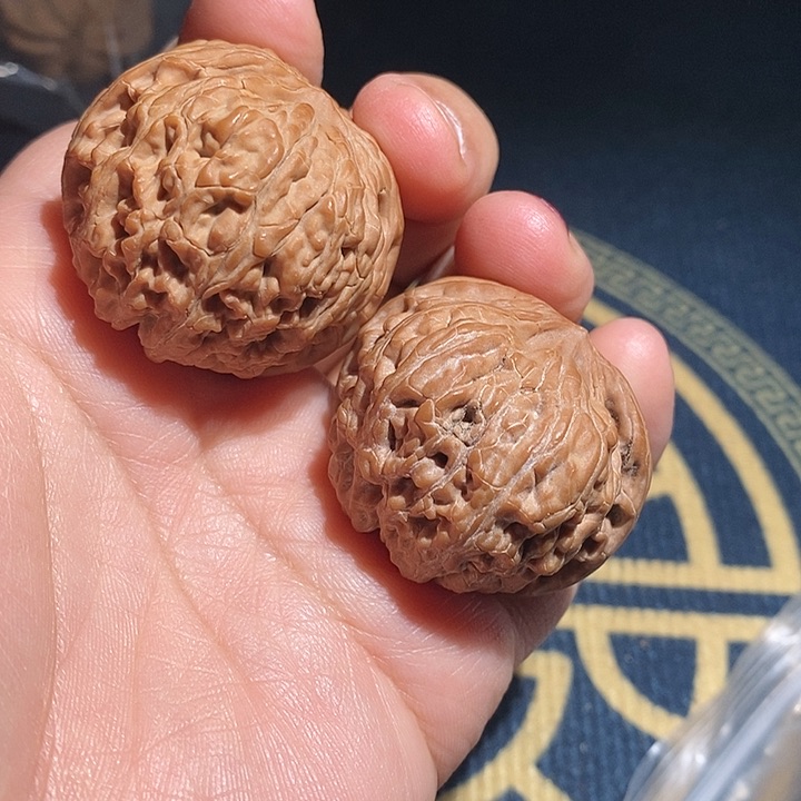 【闪购商品】文玩核桃吊坠大****3皇家正圆
