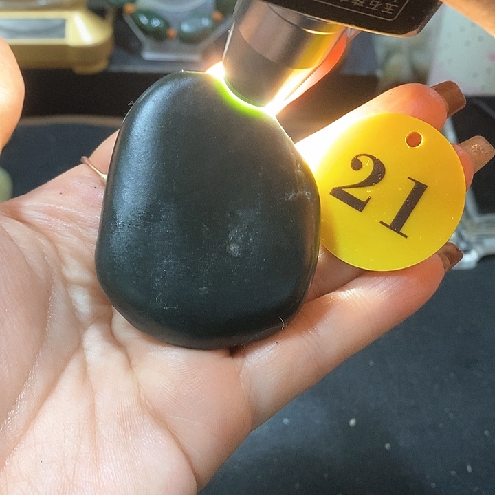 未镶嵌和田玉（糖玉）挂件