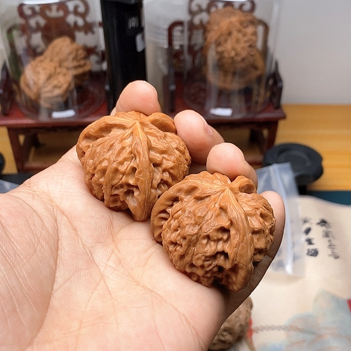 文玩核桃把件丁*寅宫灯