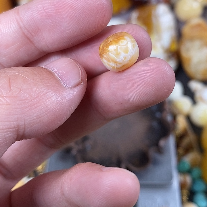 琥珀未镶嵌珠宝奇石我