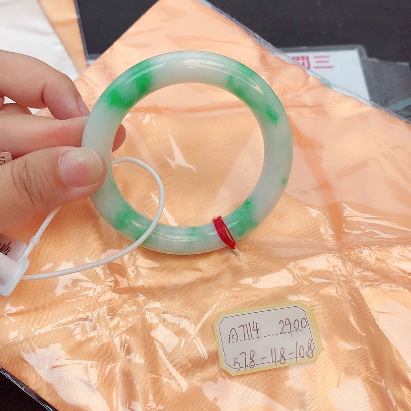 【闪购商品】翡翠手镯未镶嵌天然缅甸翡翠A货