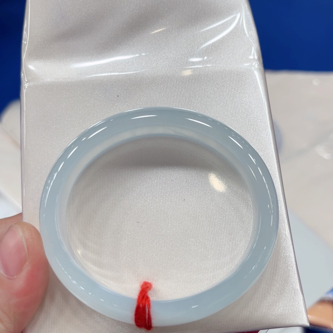 未镶嵌手镯翡翠52.4贵