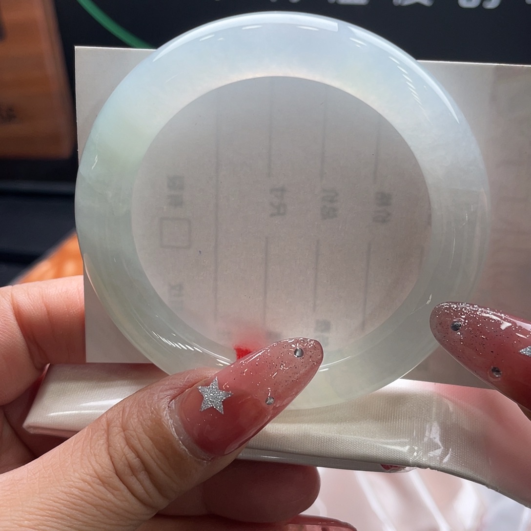 翡翠未镶嵌手镯53.5圆条