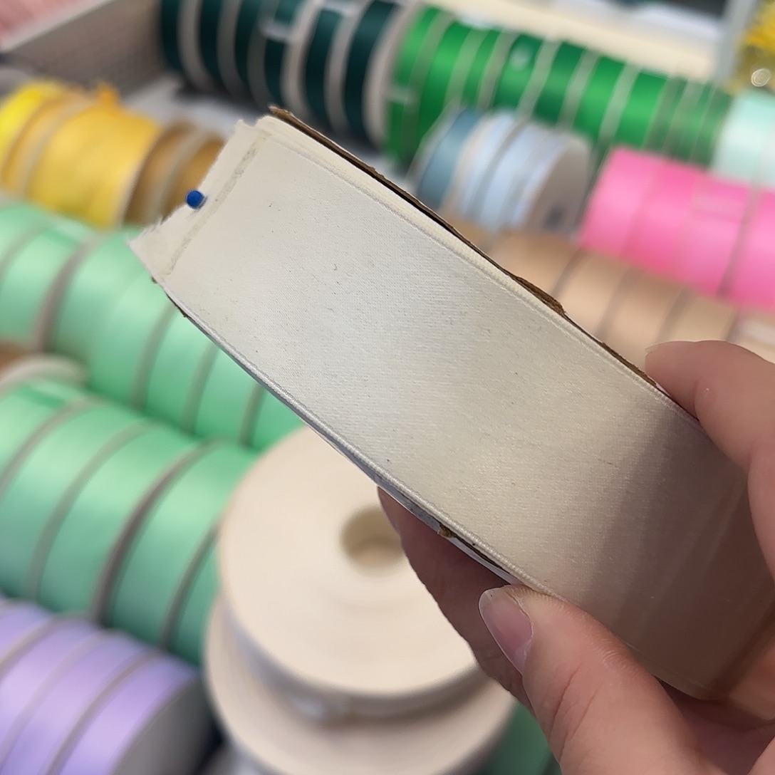 服装辅料，有瑕疵