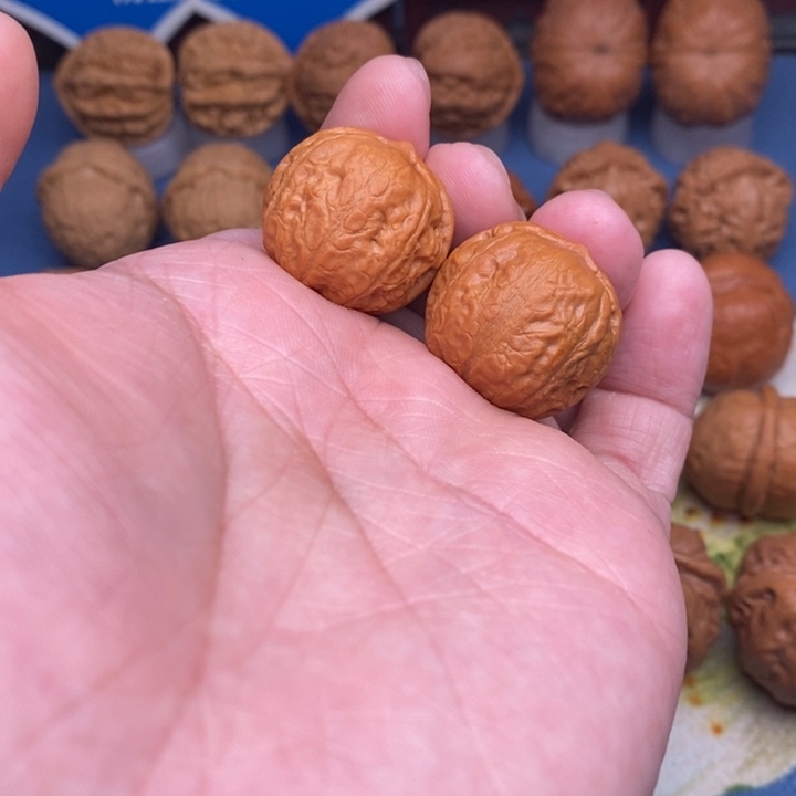 文玩核桃把件小磨盘