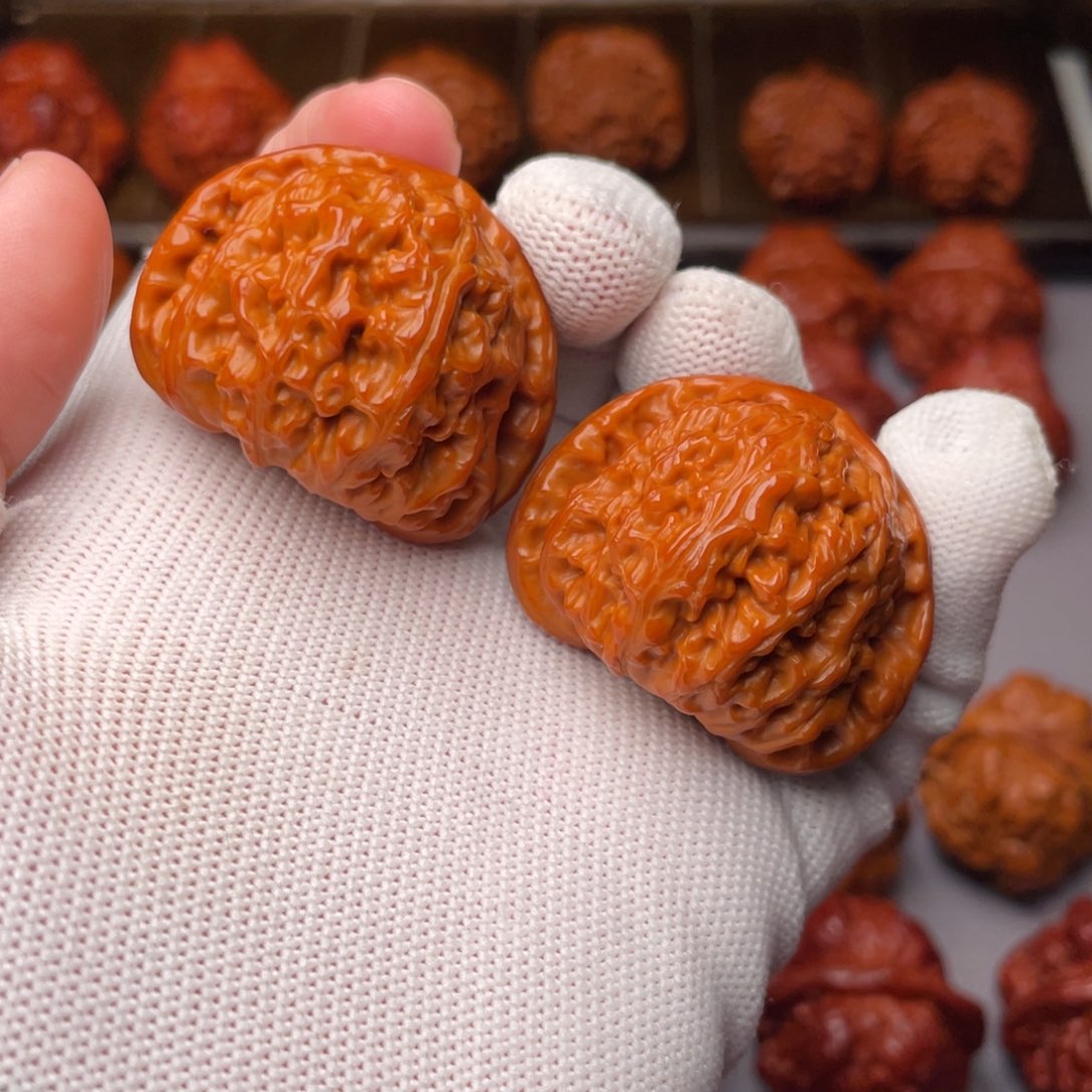 文玩核桃把件白狮子40