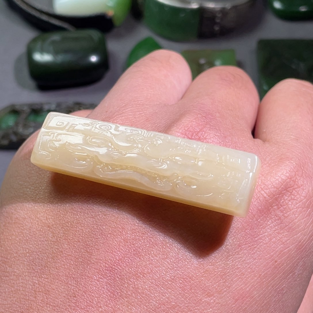 颈饰未镶嵌和田玉t****o