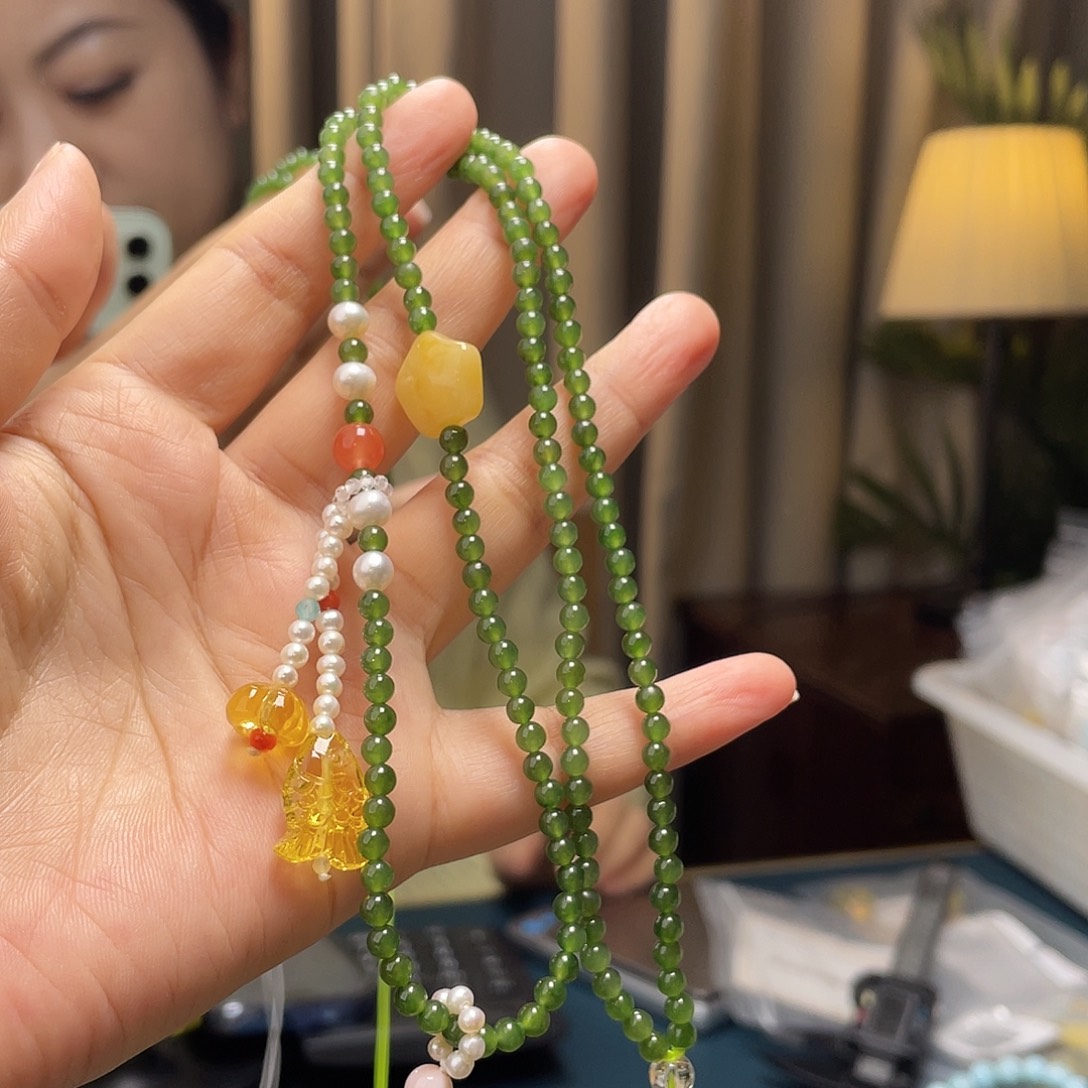 蜜蜡未镶嵌裸石项链