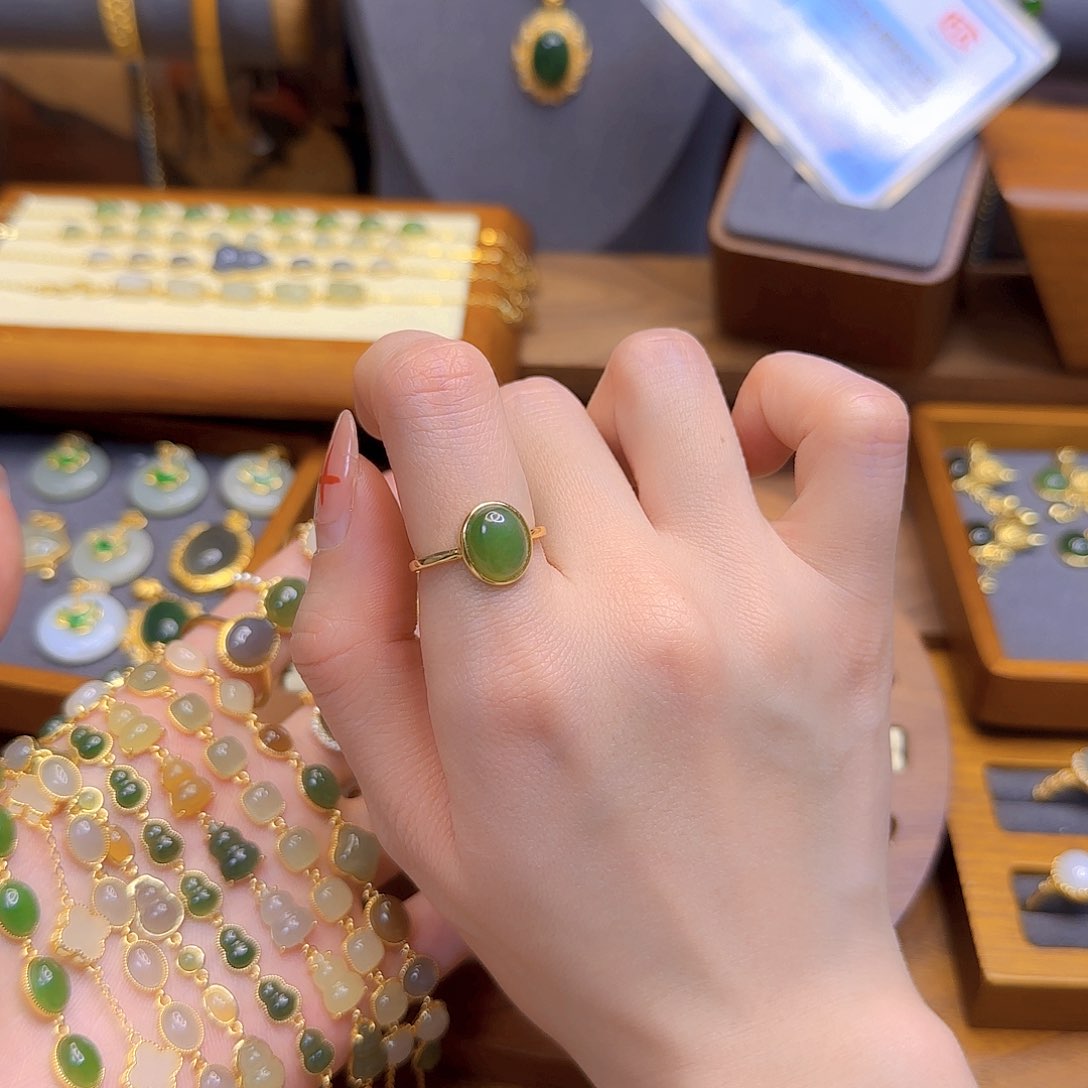 和田玉戒指银S925镀金镶嵌